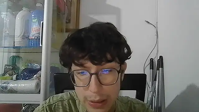 Snapshot of Kevintdx chatting on 10/05/25, 03:27 Kevintdx online show from 10/05/25, 03:27