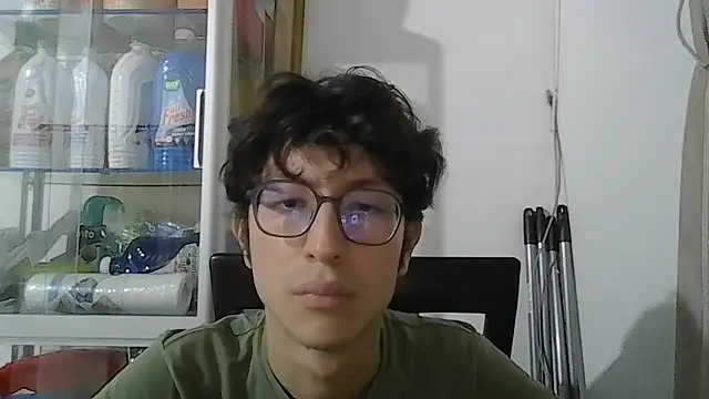Snapshot of Kevintdx chatting on 10/11/25, 04:12 Kevintdx online show from 10/11/25, 04:12