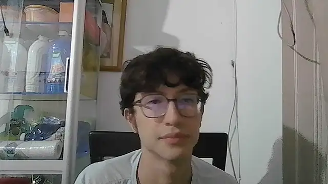 Snapshot of Kevintdx chatting on 10/13/25, 03:39 Kevintdx online show from 10/13/25, 03:39