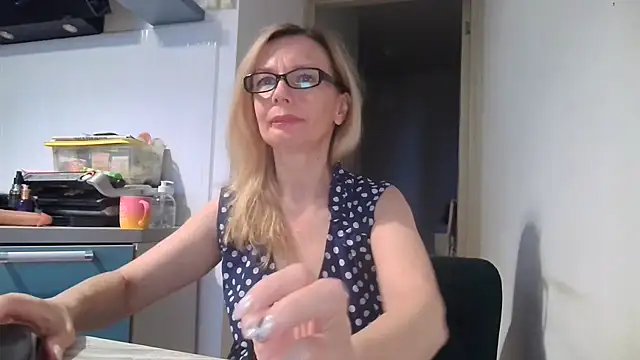 Sweetmurrr online show from 06/14/26, 01:47