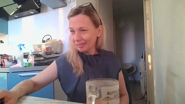 Sweetmurrr online show from 06/22/26, 01:40
