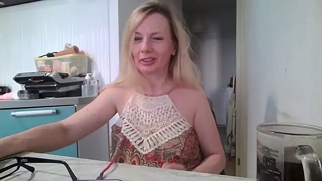 Sweetmurrr online show from 06/26/26, 02:05