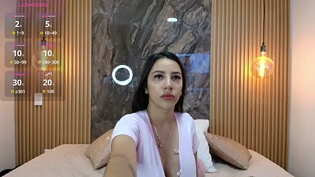 Snapshot of Alana-Jones chatting on 09/12/25, 11:21 Alana-Jones online show from 09/12/25, 11:21