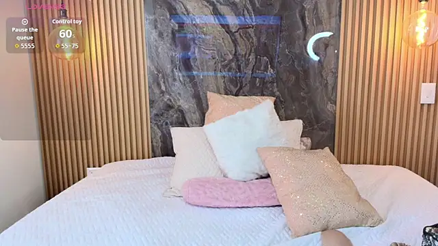 Snapshot of Alana-Jones chatting on 09/20/25, 12:50 Alana-Jones online show from 09/20/25, 12:50