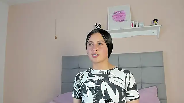 Zaaida  online show from 04/22/26, 09:38