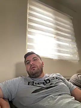 raulgzz4 online show from 04/14/26, 04:02