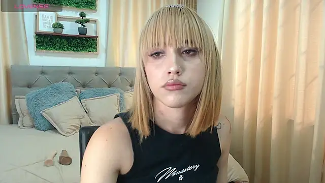 zohet kriss online show from 10/16/25, 02:29