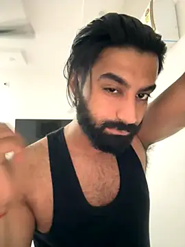 hottestboy03 online show from 10/28/25, 06:43