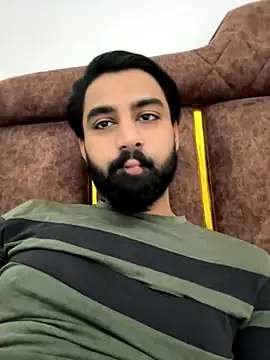 hottestboy03 online show from 11/04/25, 08:02