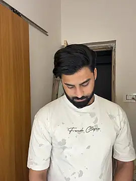 hottestboy03 online show from 06/03/26, 10:29