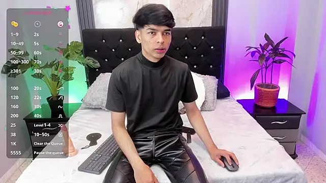 OnlyJos online show from 10/19/25, 01:45