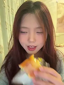 Snapshot of mimi9420 chatting on 11/02/25, 04:31 mimi9420 online show from 11/02/25, 04:31