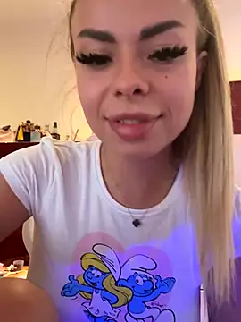 SerraVondeee online show from 10/05/25, 02:15