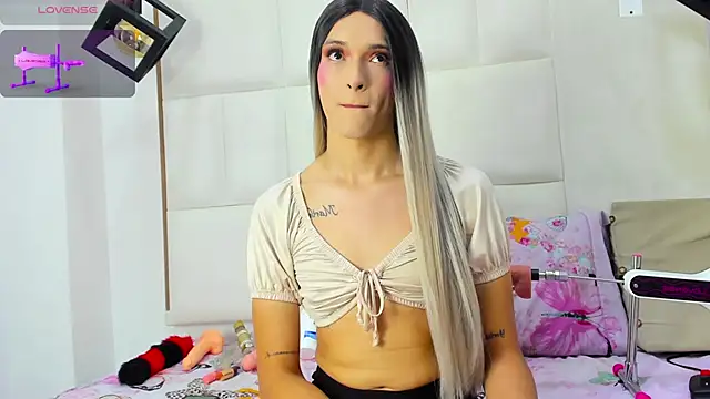 Macarena 05 online show from 09/27/25, 03:22