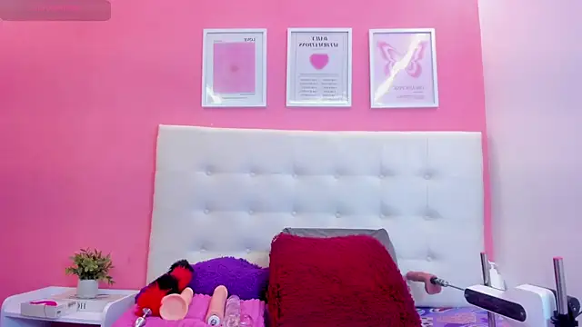 Macarena 05 online show from 10/08/25, 03:15