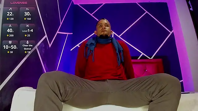 Massimo Cruz online show from 11/25/25, 08:31