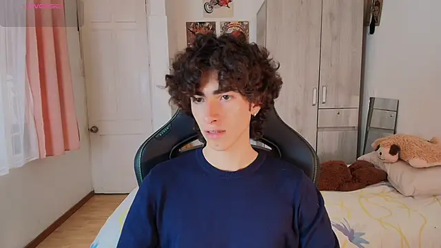 Nude Boy18 online show from 01/06/26, 08:23