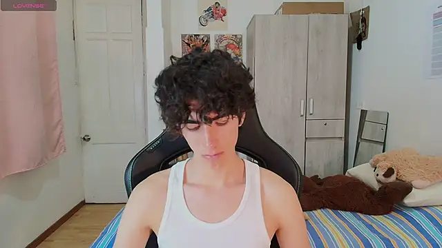 Snapshot of Nude_Boy18 chatting on 03/25/26, 04:29 Nude Boy18 online show from 03/25/26, 04:29
