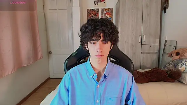 Snapshot of Nude_Boy18 chatting on 04/23/26, 11:07 Nude Boy18 online show from 04/23/26, 11:07