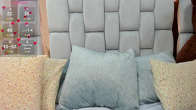 momo ayasse online show from 11/16/25, 03:34