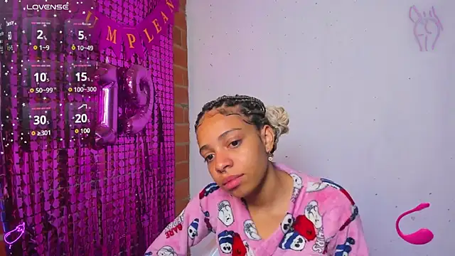 yumi hanna online show from 10/05/25, 07:45