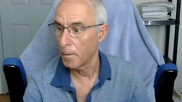 Snapshot of funone1999 chatting on 10/10/25, 09:03 funone1999 online show from 10/10/25, 09:03