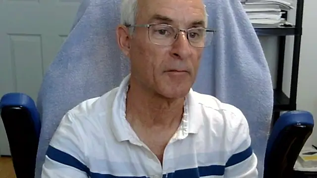 Snapshot of funone1999 chatting on 10/15/25, 11:05 funone1999 online show from 10/15/25, 11:05