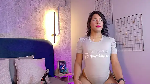 isabellaho1317 online show from 10/19/25, 07:58