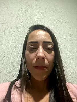 lucioliveira online show from 11/25/25, 04:01