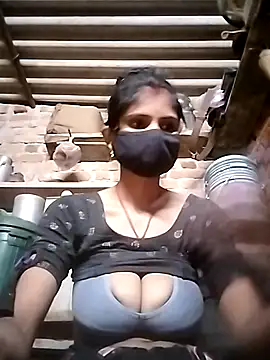 Joshi Love143 online show from 12/05/25, 10:02