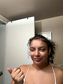 Snapshot of allybluee777 chatting on 01/15/26, 04:50 allybluee777 online show from 01/15/26, 04:50