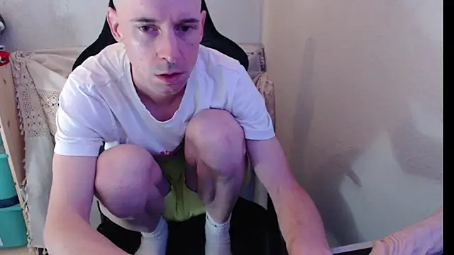 Snapshot of sakiramissy chatting on 01/09/26, 08:43 sakiramissy online show from 01/09/26, 08:43