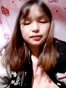 XoiXoi232 online show from 11/18/25, 10:20