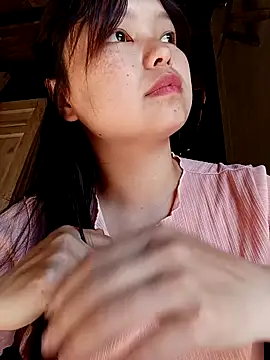 XoiXoi232 online show from 05/05/26, 09:50