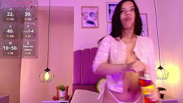 Isabelgh  online show from 10/09/25, 03:26