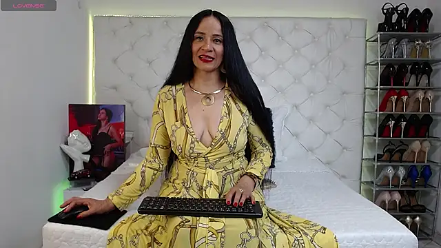 yury m2  online show from 10/02/25, 02:18