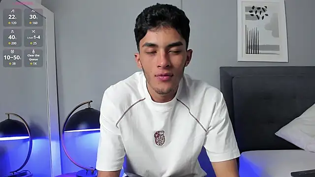 Snapshot of Tylerffoxx chatting on 02/04/26, 08:03 Tylerffoxx online show from 02/04/26, 08:03