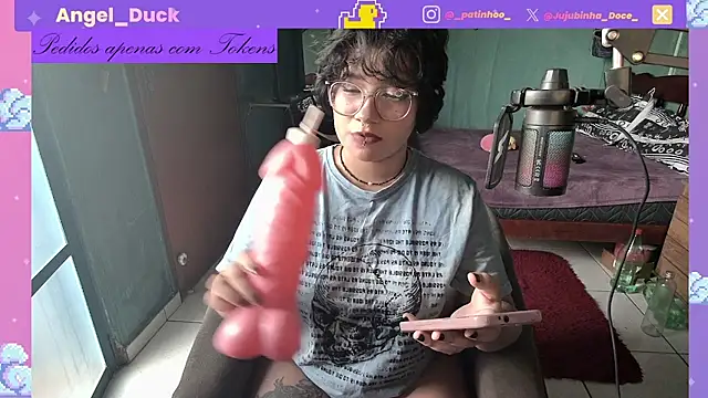 Angel Duck online show from 02/25/26, 06:28