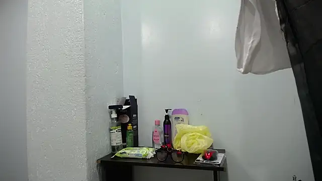 Jheampiiero online show from 09/15/25, 01:22