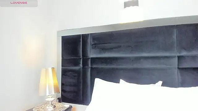 Snapshot of CarolineLee_ chatting on 03/20/26, 10:36 CarolineLee online show from 03/20/26, 10:36