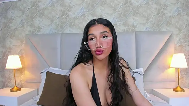 ValentiinaCruz online show from 10/11/25, 08:07