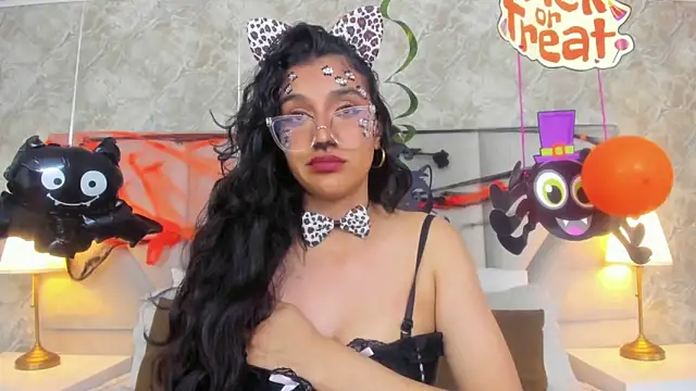 ValentiinaCruz online show from 10/17/25, 11:29