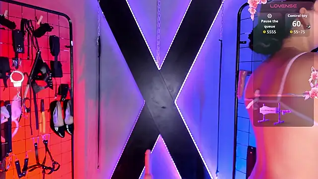 VictoryaLiah BDSM online show from 05/04/26, 10:33