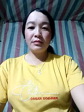 Snapshot of Bliss_rose chatting on 11/10/25, 03:05 Bliss rose online show from 11/10/25, 03:05