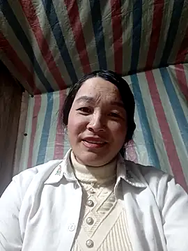 Snapshot of Bliss_rose chatting on 01/07/26, 11:12 Bliss rose online show from 01/07/26, 11:12