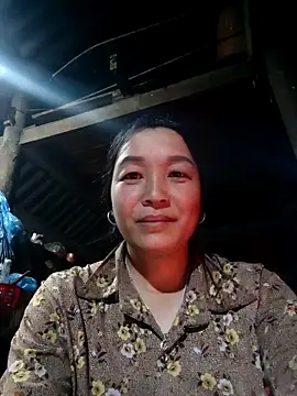 Snapshot of Bliss_rose chatting on 02/06/26, 02:42 Bliss rose online show from 02/06/26, 02:42