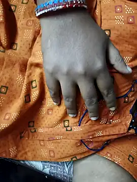 Snapshot of TAMIL_ELAKKIYA chatting on 09/24/25, 11:57 TAMIL ELAKKIYA online show from 09/24/25, 11:57