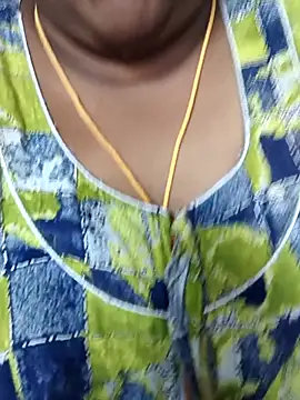 Snapshot of TAMIL_ELAKKIYA chatting on 09/29/25, 03:00 TAMIL ELAKKIYA online show from 09/29/25, 03:00