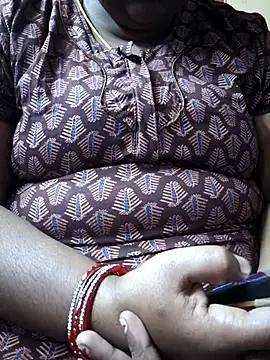 Snapshot of TAMIL_ELAKKIYA chatting on 11/07/25, 04:45 TAMIL ELAKKIYA online show from 11/07/25, 04:45