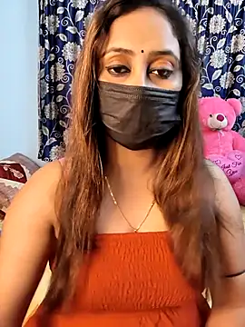 Snapshot of Cute-lusi chatting on 10/05/25, 07:56 Cute-lusi online show from 10/05/25, 07:56